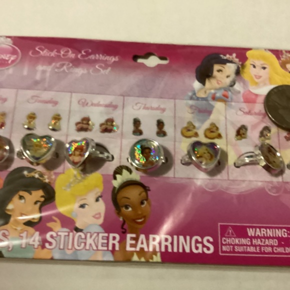 Disney Princess lot Purse, stick on earrings & Rings set plus nightlight - Picture 7 of 12